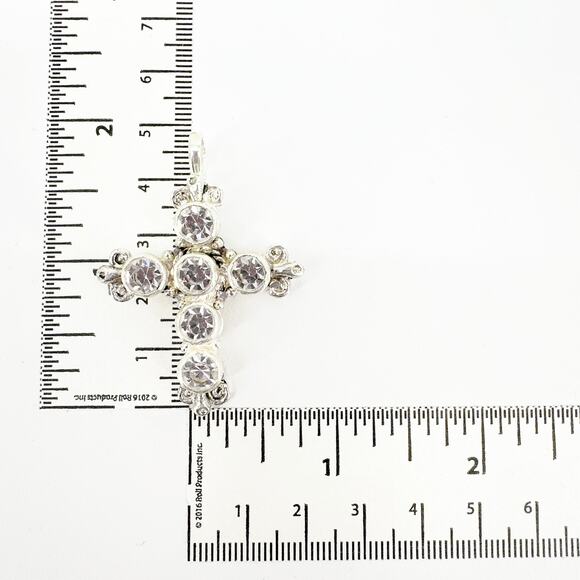 VIRGINS SAINTS & ANGELS VSA Audrey Medallion in Silver - Picture 7 of 7